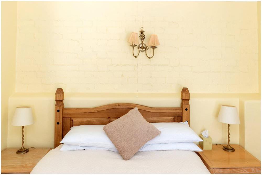 Kingfisher Barn Bed & Breakfast Abingdon-on-Thames Exterior photo